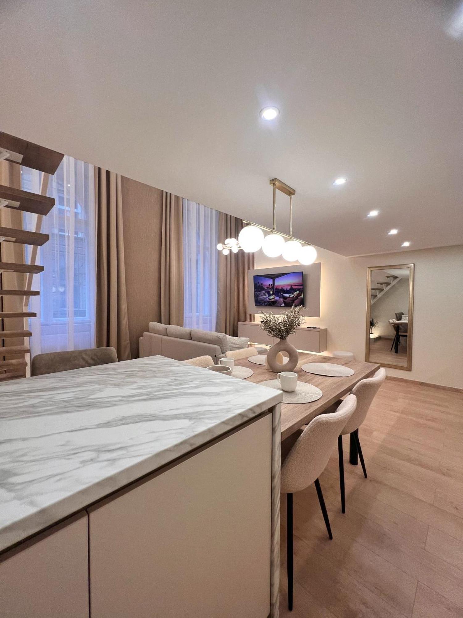 Hubner Apartment บูดาเปสต์ ภายนอก รูปภาพ