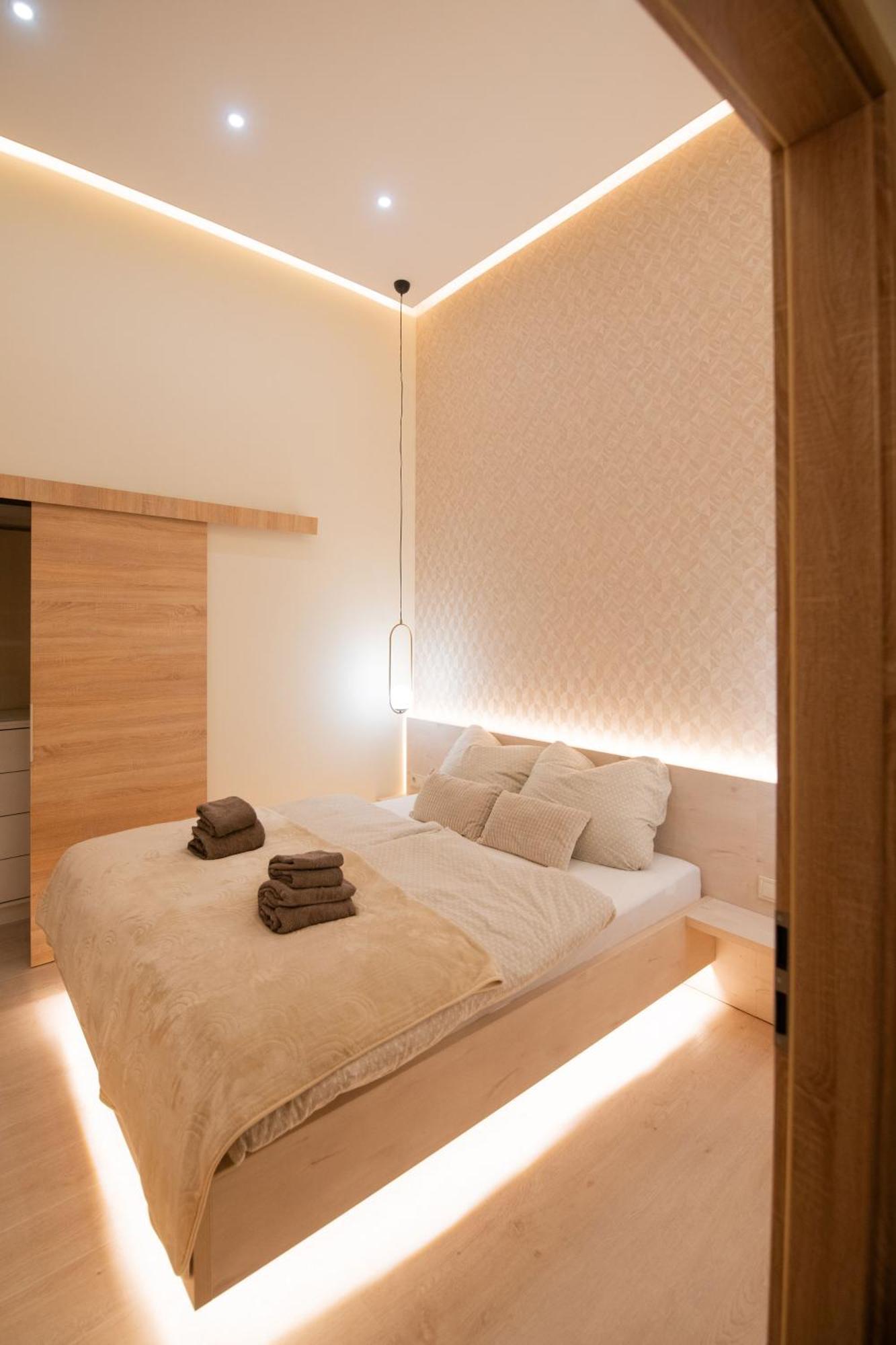 Hubner Apartment บูดาเปสต์ ภายนอก รูปภาพ